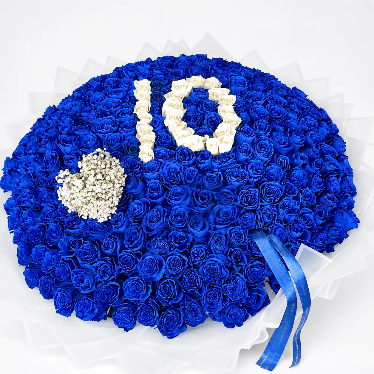 Grand 301 Blue Roses Personalised Number Bouquet