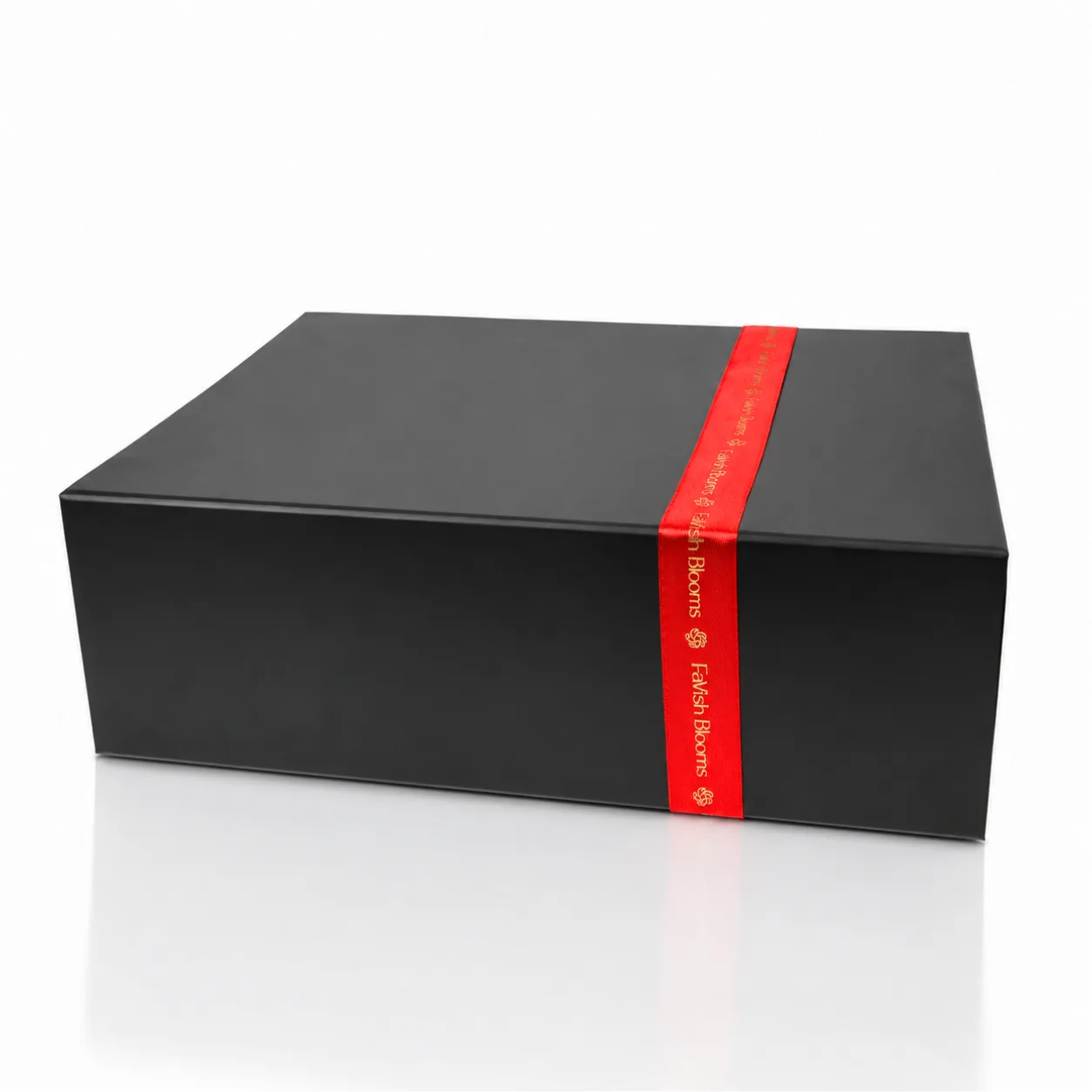 Sparkling Rosé & Premium Nuts Gift Box with non-alcoholic sparkling drink, gourmet nuts and elegant rose-themed presentation