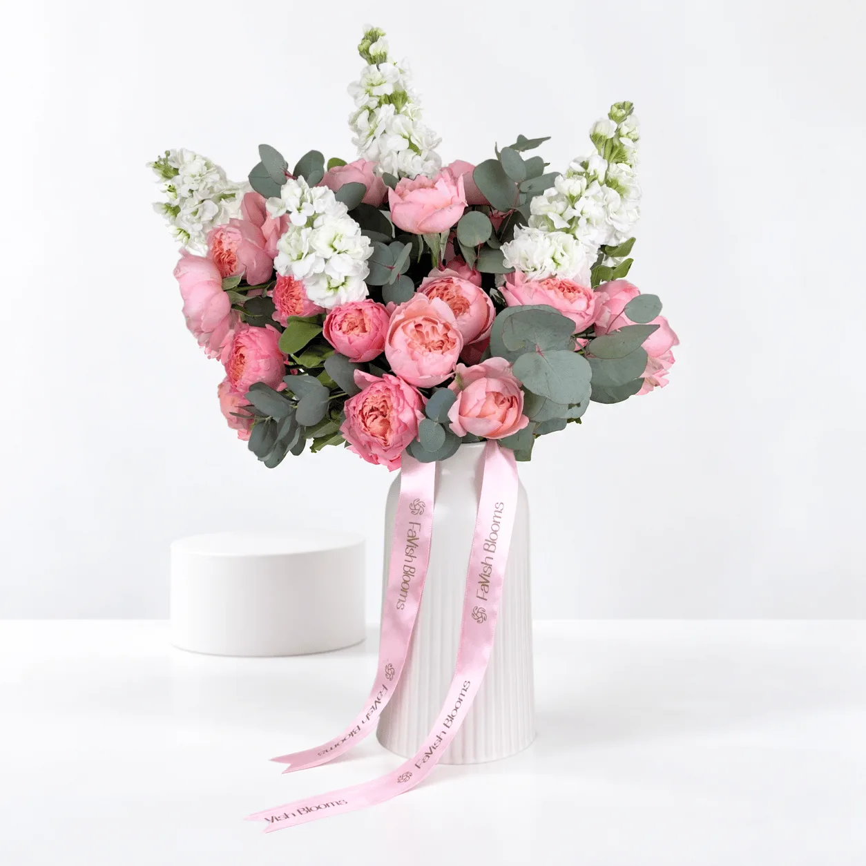 11 Juliet Spray Rose & White Matthiola Vase Arrangement in Dubai