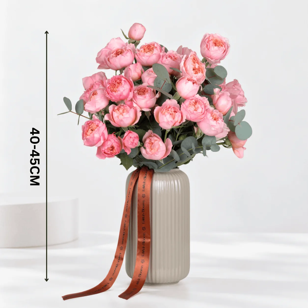 Beautiful Juliette spray rose vase arrangement for romantic gifts and home décor in Dubai.