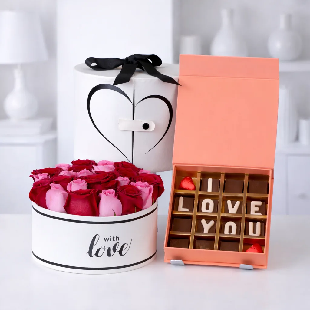 Romantic gift set with rose box and love chocolate message