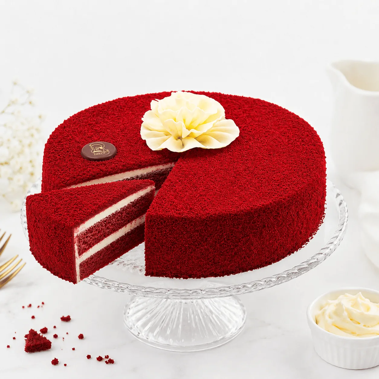 Premium Red Velvet Cake by FaVish Blooms Dubai for elegant cake gifting